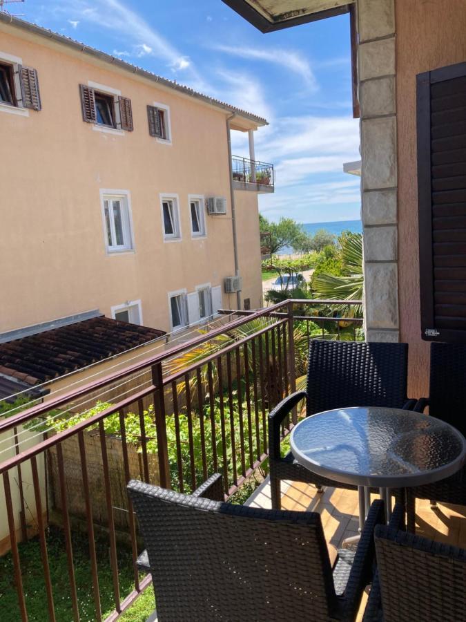 Apartments Hrnjic Umag Exterior foto