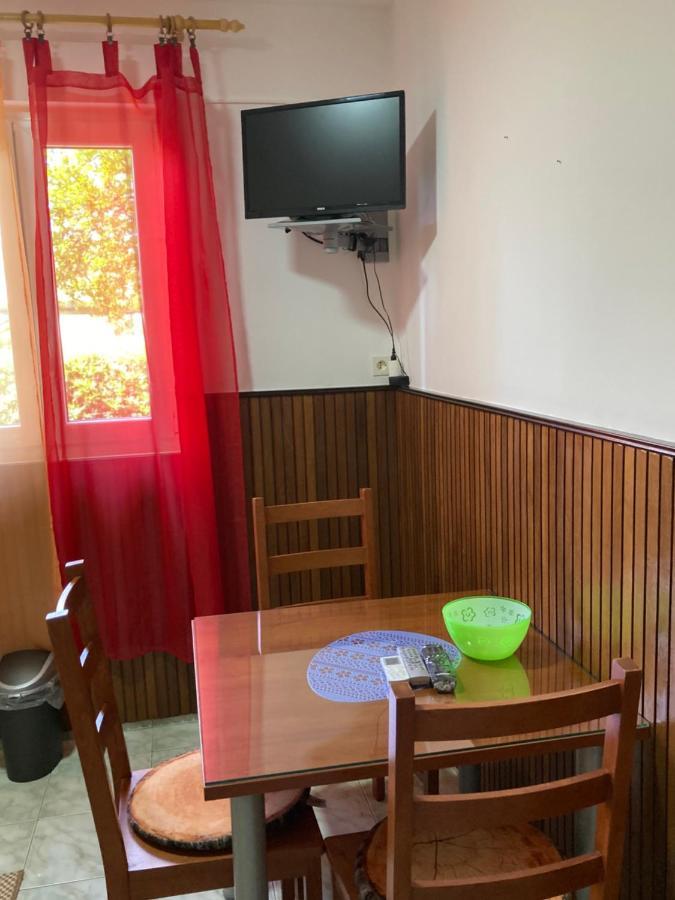 Apartments Hrnjic Umag Exterior foto