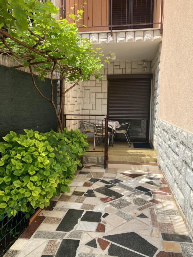 Apartments Hrnjic Umag Exterior foto