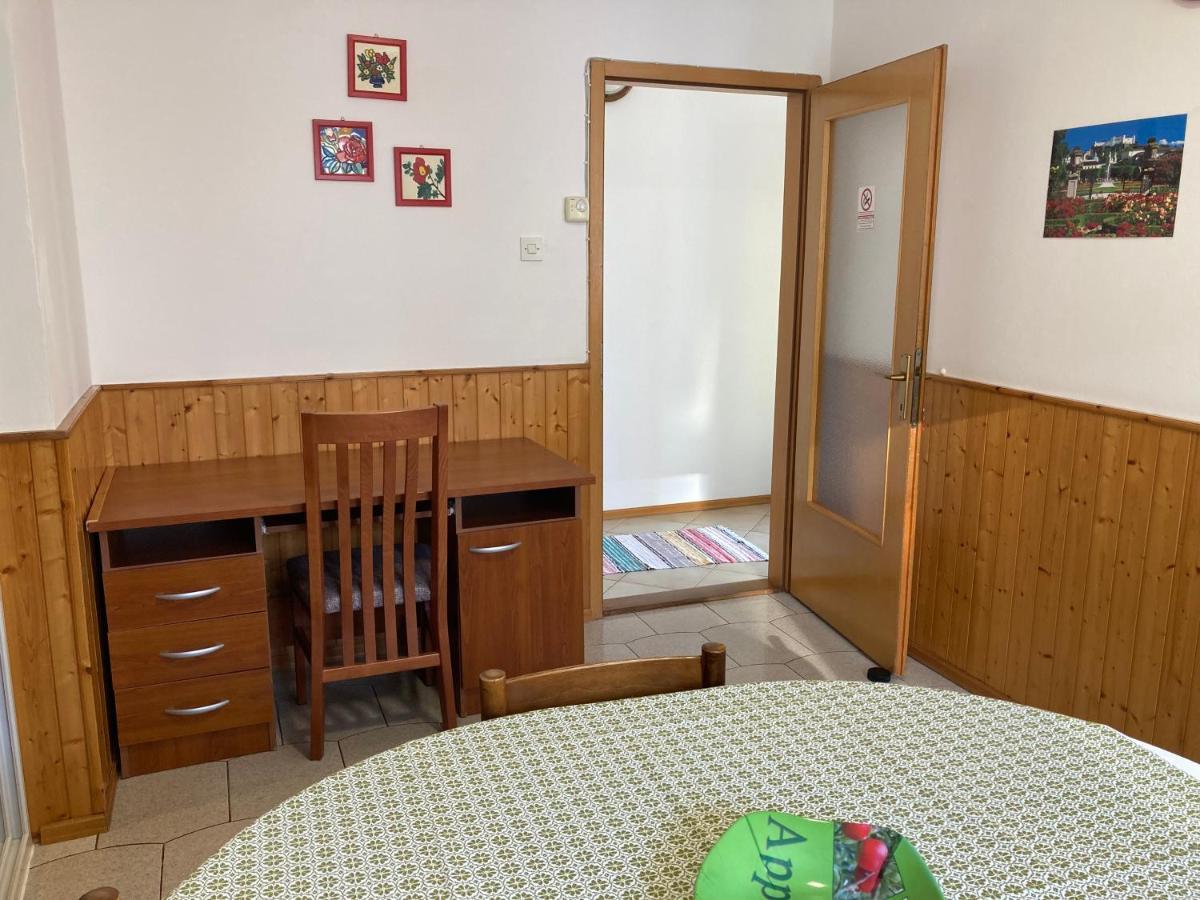 Apartments Hrnjic Umag Exterior foto